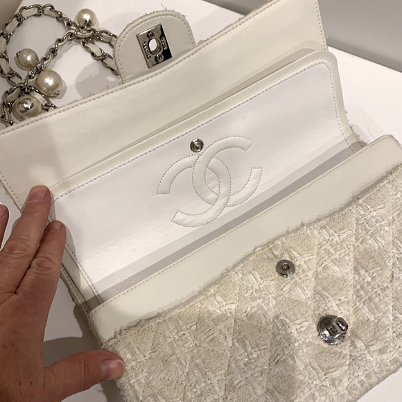 CHANEL 🤍RARE Ginza Double Flap 2.55 Ivory Tweed Boucle Rectangle Quilted Silver - Picture 9 of 16